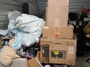 15 x 10 storage unit in Aurora, CO