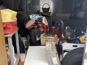 12 x 10 storage unit in Oceanside, CA