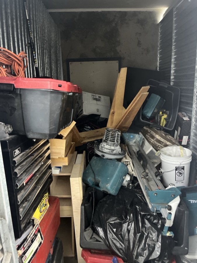 5 x 10 storage unit in Oceanside, CA