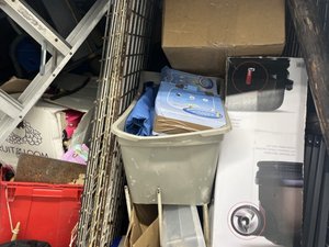 10 x 10 storage unit in Oceanside, CA