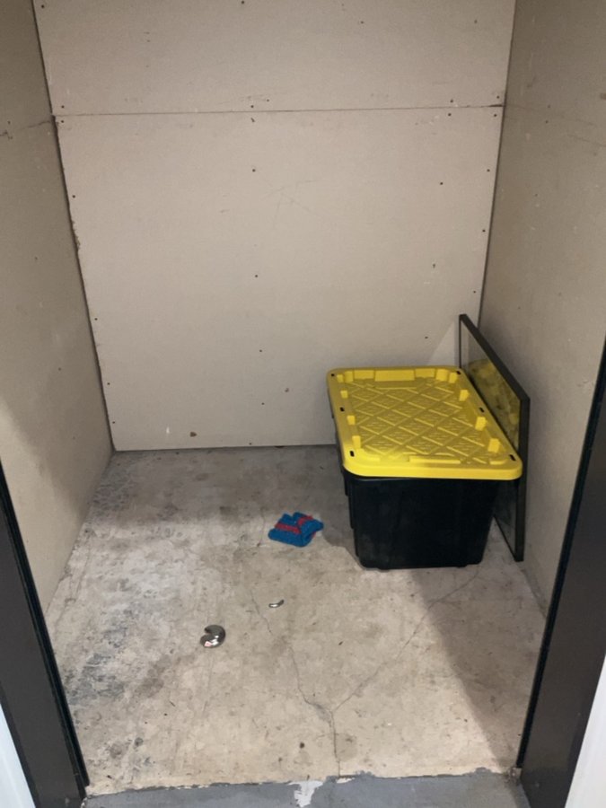 5 x 5 storage unit in Salem, OR