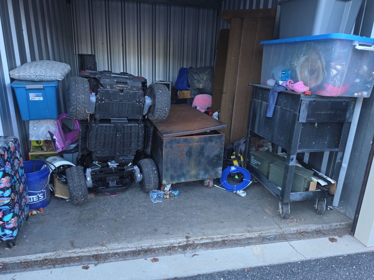 10 x 15 storage unit in Newton, NC