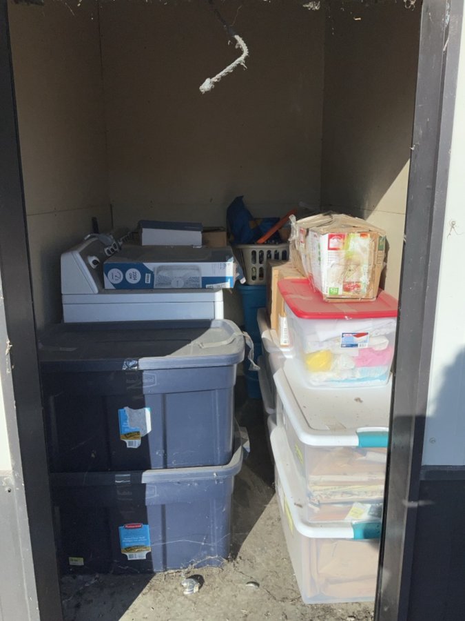 5 x 8 storage unit in Salem, OR