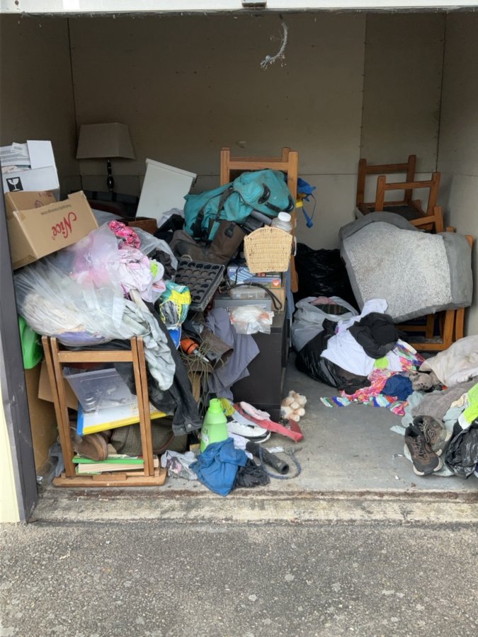 10 x 10 storage unit in Salem, OR