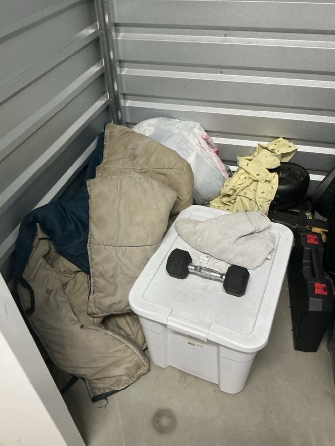 5 x 5 storage unit in Escondido, CA