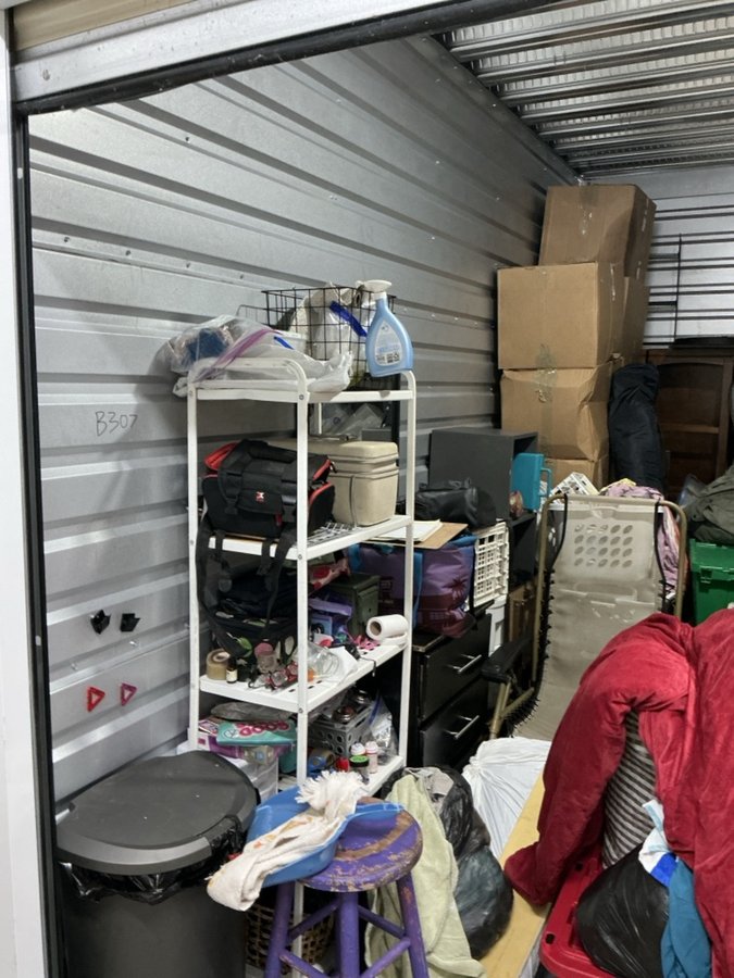 10 x 15 storage unit in Escondido, CA