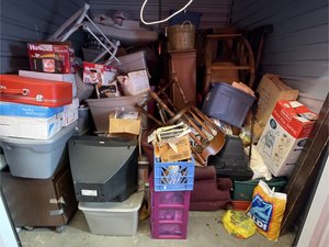10 x 10 storage unit in Aberdeen, MD