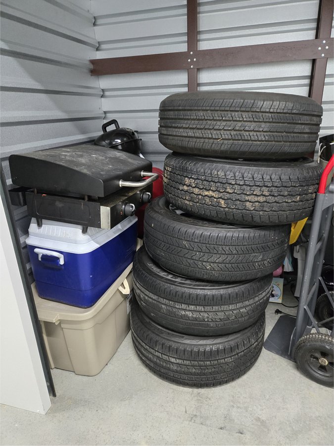 10 x 5 storage unit in Capitol Heights, MD