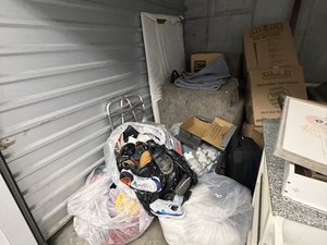 10 x 10 storage unit in Omaha, NE