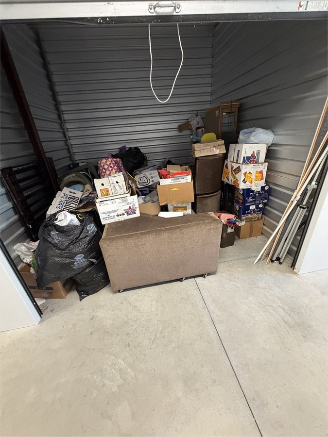 10 x 10 storage unit in Omaha, NE