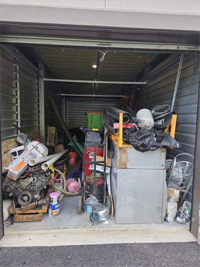 10 x 30 storage unit in Glen Mills, PA