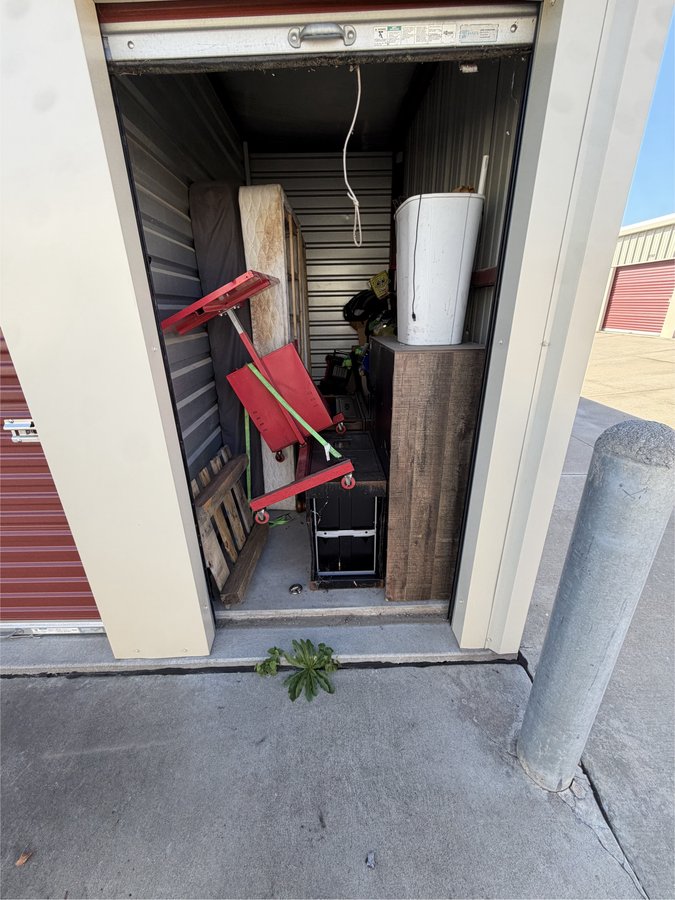 5 x 10 storage unit in Omaha, NE