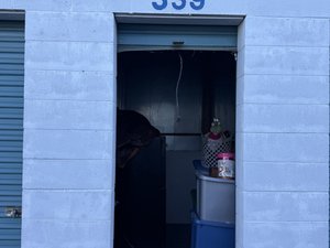 5 x 10 storage unit in Arlington, WA