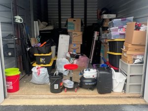 10 x 20 storage unit in Gambrills, MD