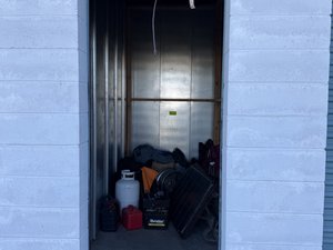 5 x 10 storage unit in Arlington, WA
