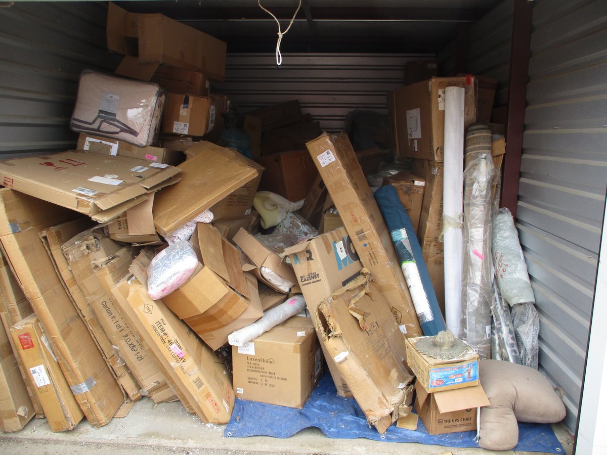 10 x 15 storage unit in Des Moines, IA