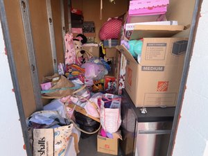 5 x 10 storage unit in Simi Valley, CA