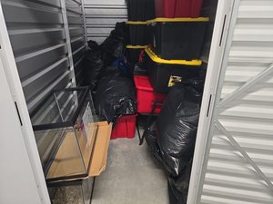 5 x 10 storage unit in Mooresville, NC