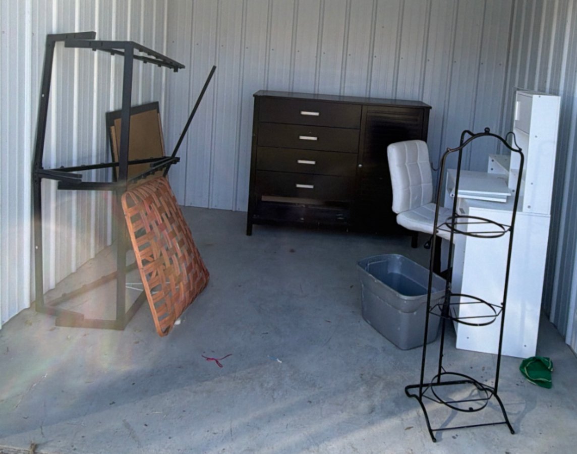 10 x 10 storage unit in Elmira, NY
