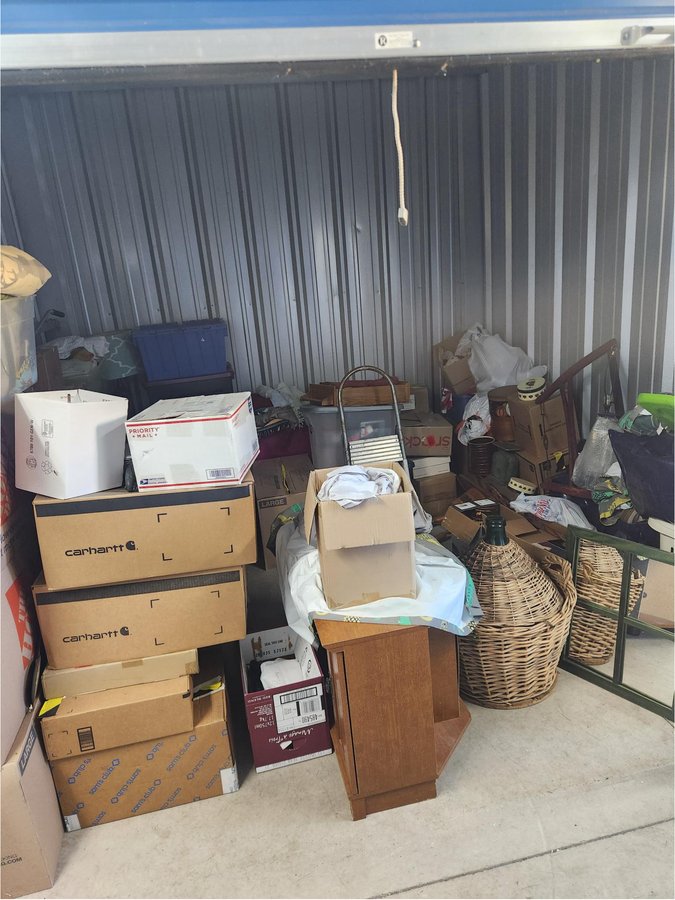 10 x 10 storage unit in Lackawanna, NY
