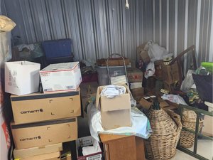 10 x 10 storage unit in Lackawanna, NY