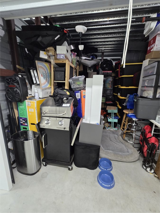 10 x 15 storage unit in Capitol Heights, MD