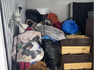 10 x 10 storage unit in Dearborn Heights, MI
