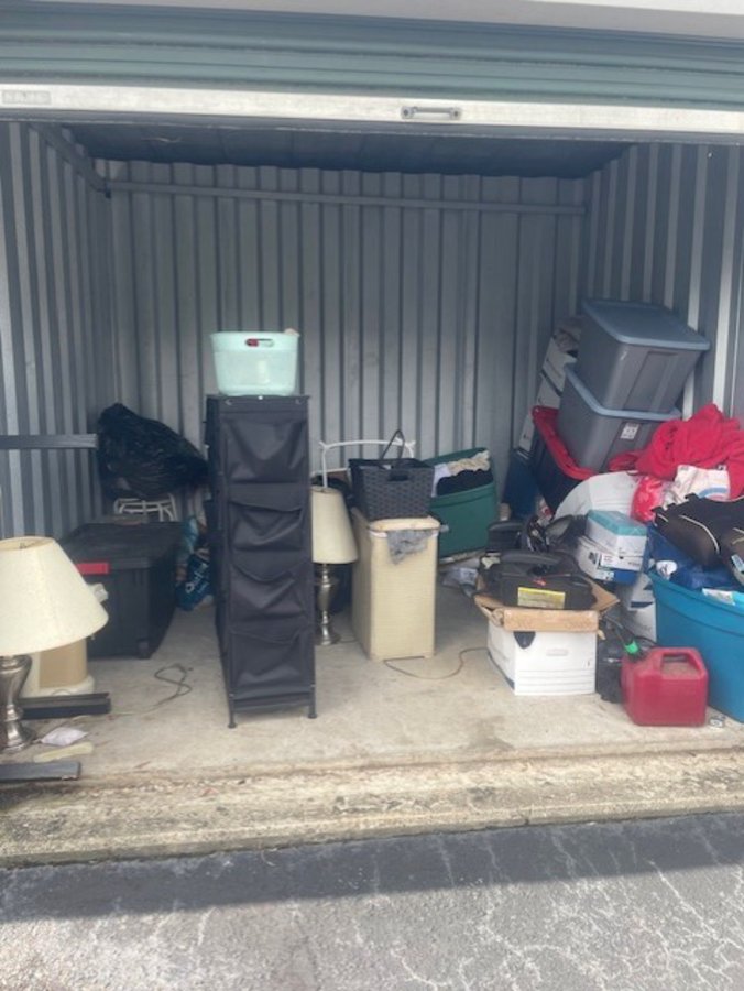 10 x 10 storage unit in Greenville, SC