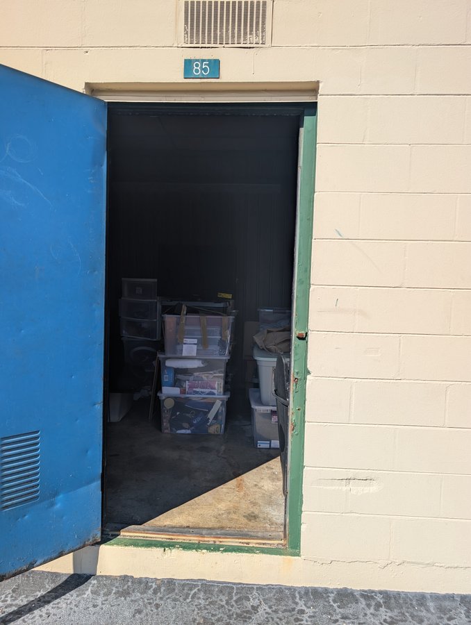 10 x 10 storage unit in Tampa, FL