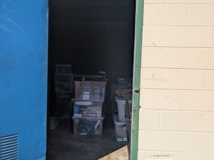 10 x 10 unit in Tampa