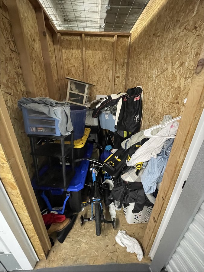 5 x 8 storage unit in Tacoma, WA