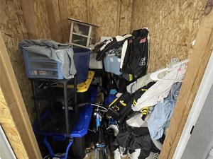 5 x 8 storage unit in Tacoma, WA