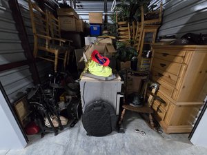 10 x 10 storage unit in Wheaton, IL