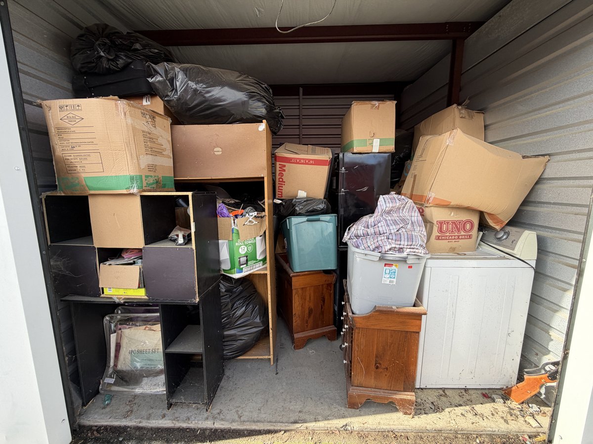 10 x 10 storage unit in Aberdeen, MD
