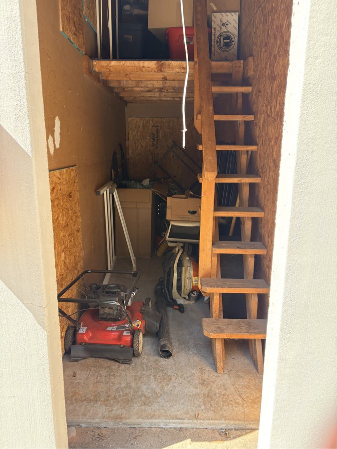 5 x 15 storage unit in Decatur, GA