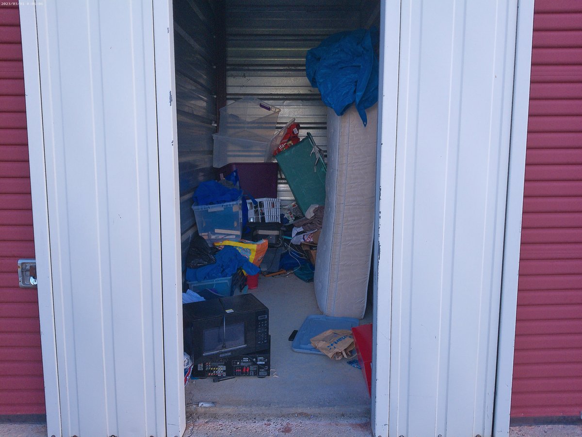 5 x 10 storage unit in Chelsea, ME