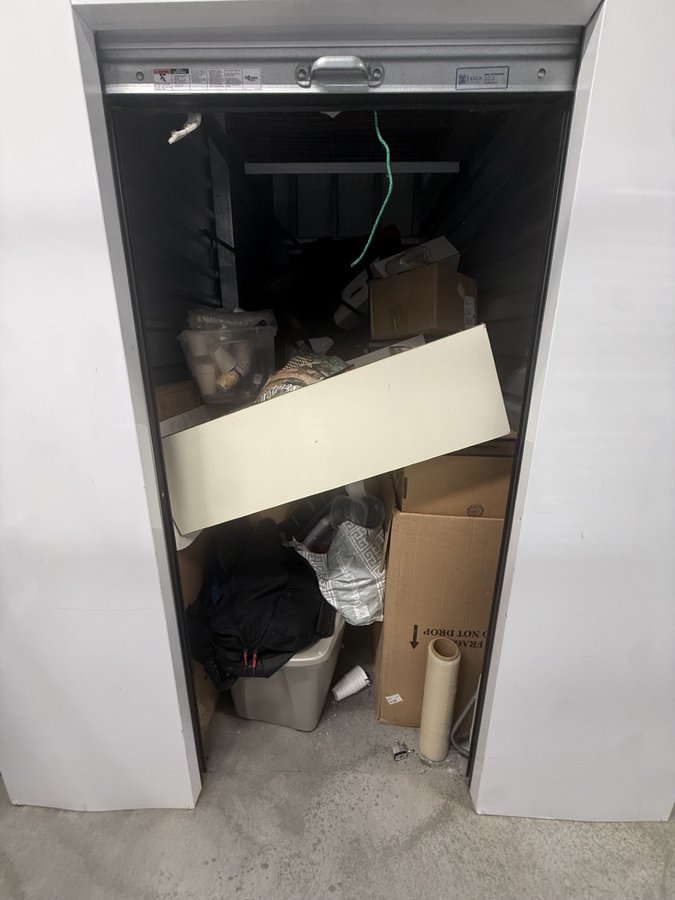 5 x 10 storage unit in Oxon Hill, MD