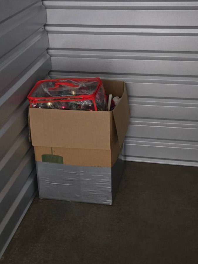 5 x 10 storage unit in Rohnert Park, CA