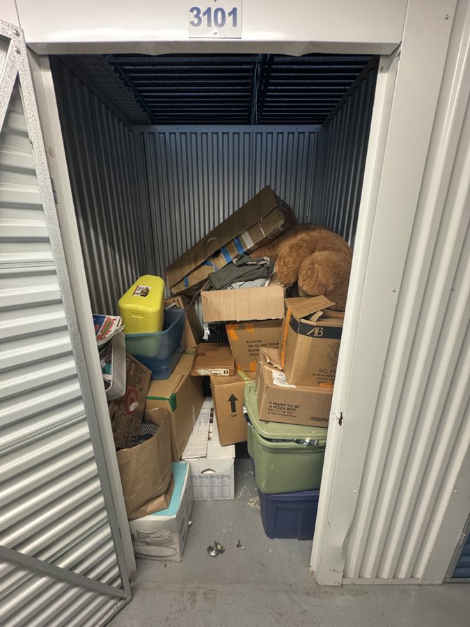 5 x 5 storage unit in Hauppauge, NY