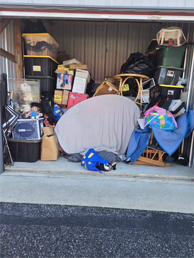 10 x 10 storage unit in Vineland, NJ