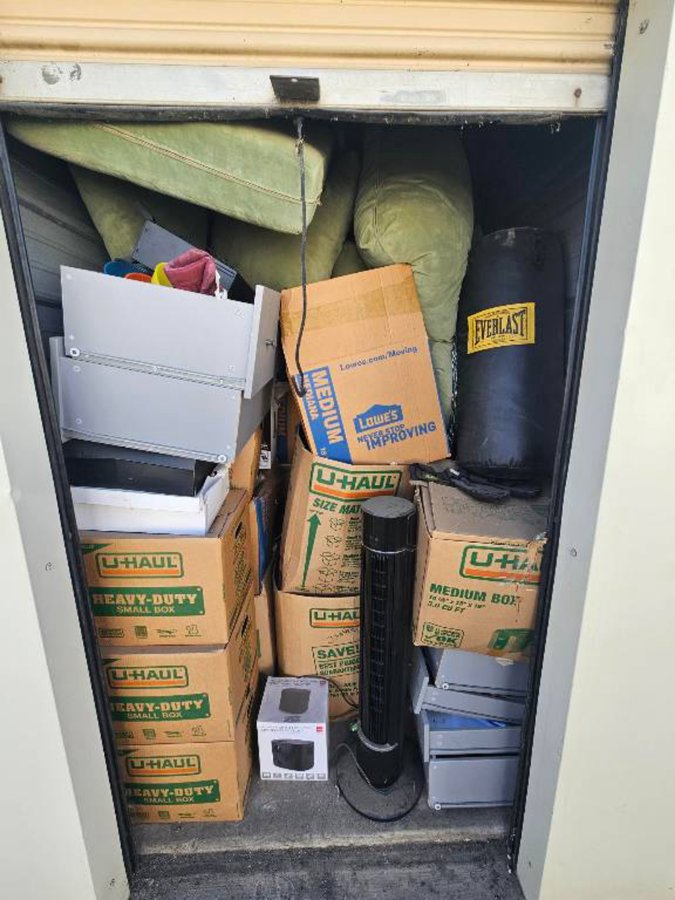 5 x 10 storage unit in Turlock, CA