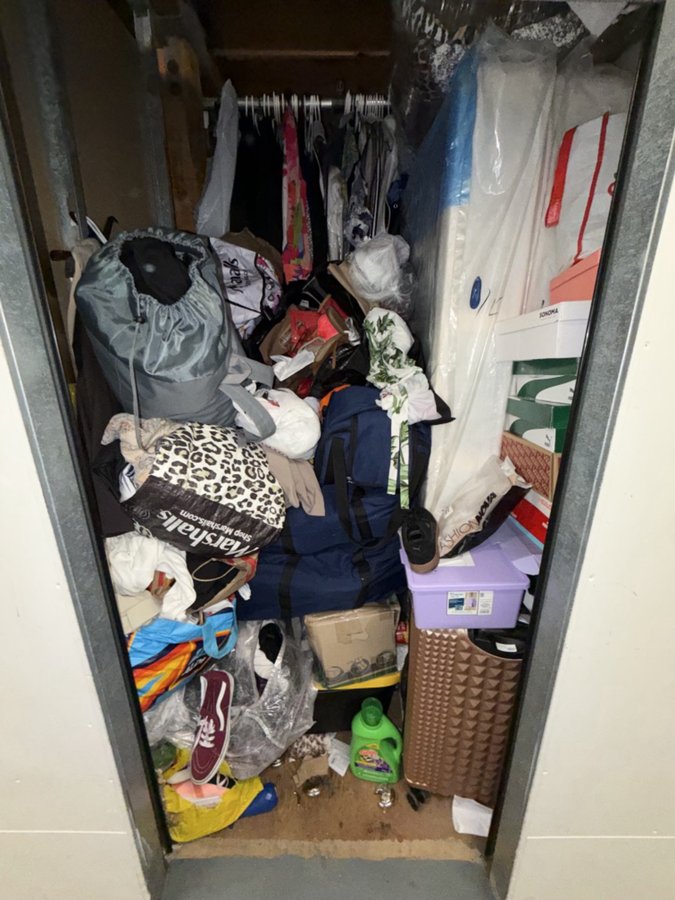 5 x 10 storage unit in Simi Valley, CA