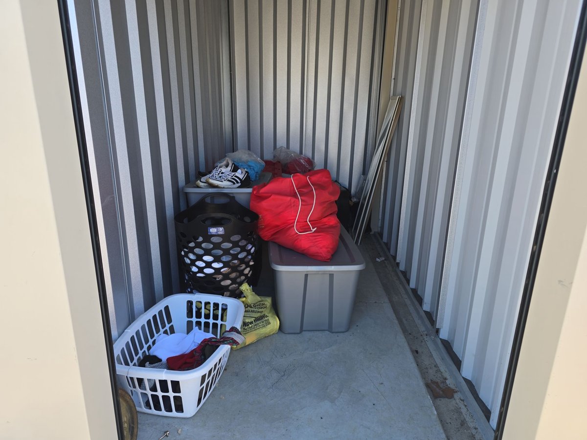 5 x 10 storage unit in Cincinnati, OH