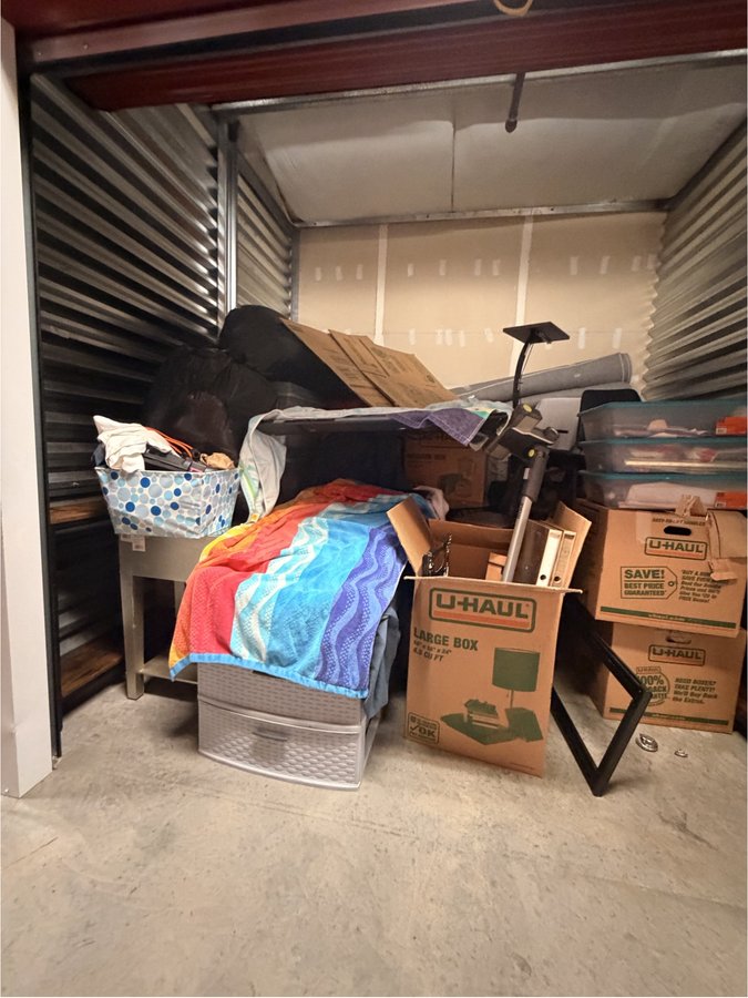 10 x 10 storage unit in San Jose, CA