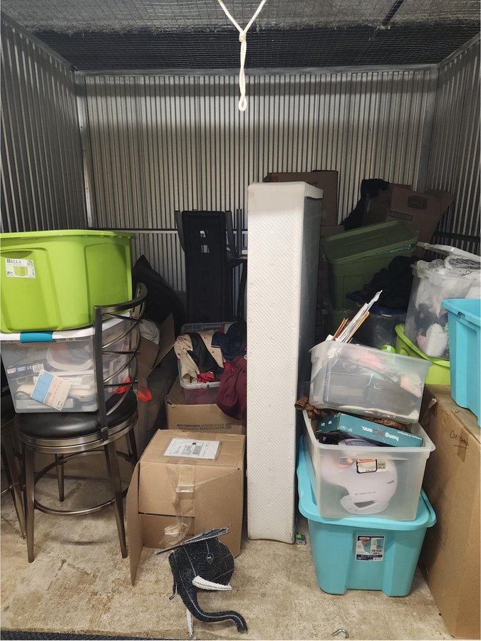 10 x 10 storage unit in East Meadow, NY