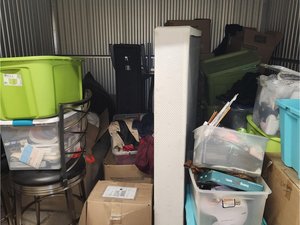 10 x 10 storage unit in East Meadow, NY