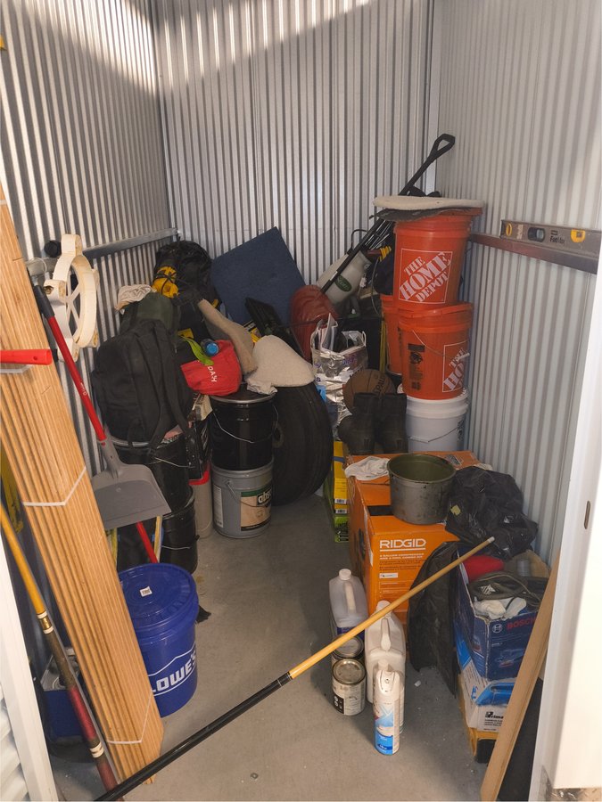 5 x 10 storage unit in Stratford, CT