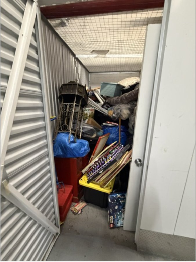8 x 10 storage unit in Brooklyn, NY