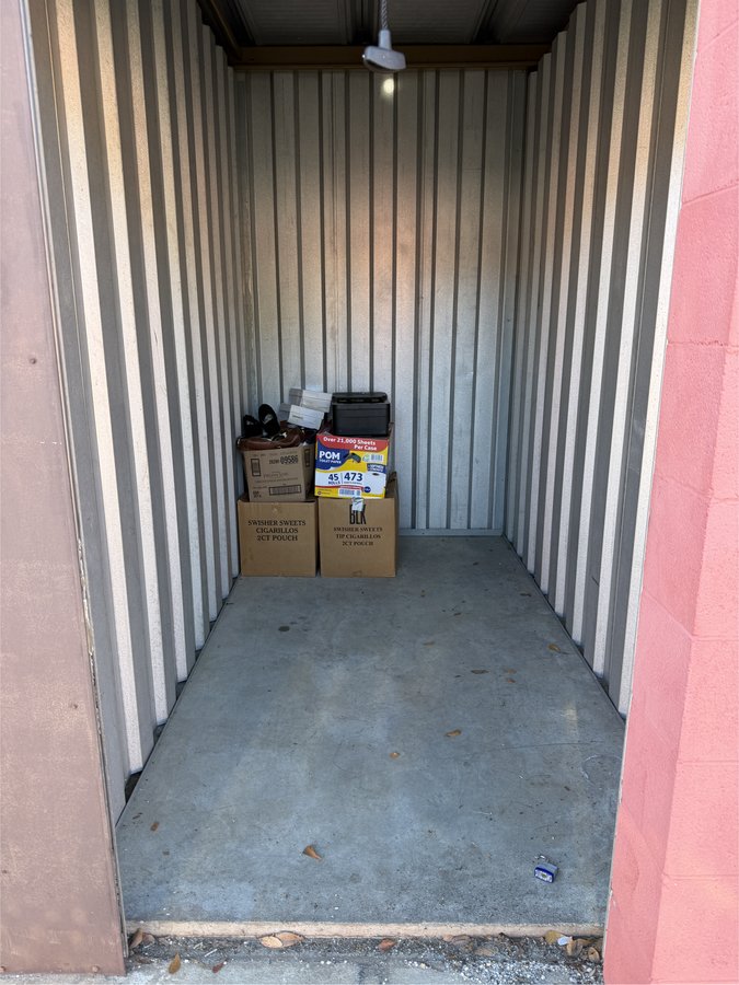 5 x 10 storage unit in Sumter, SC