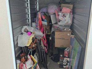 5 x 10 storage unit in Santa Rosa, CA
